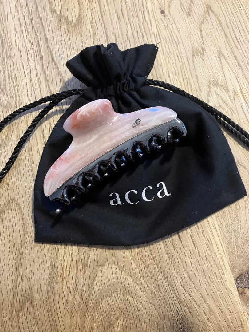 【最終値下げ】acca ヘアクリップ