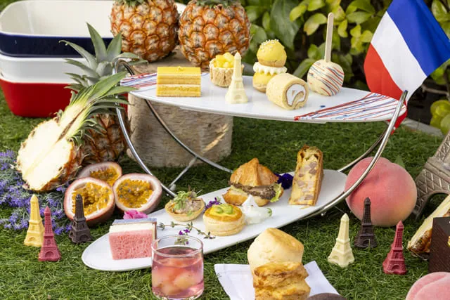 サマーフルーツアフタヌーンティー