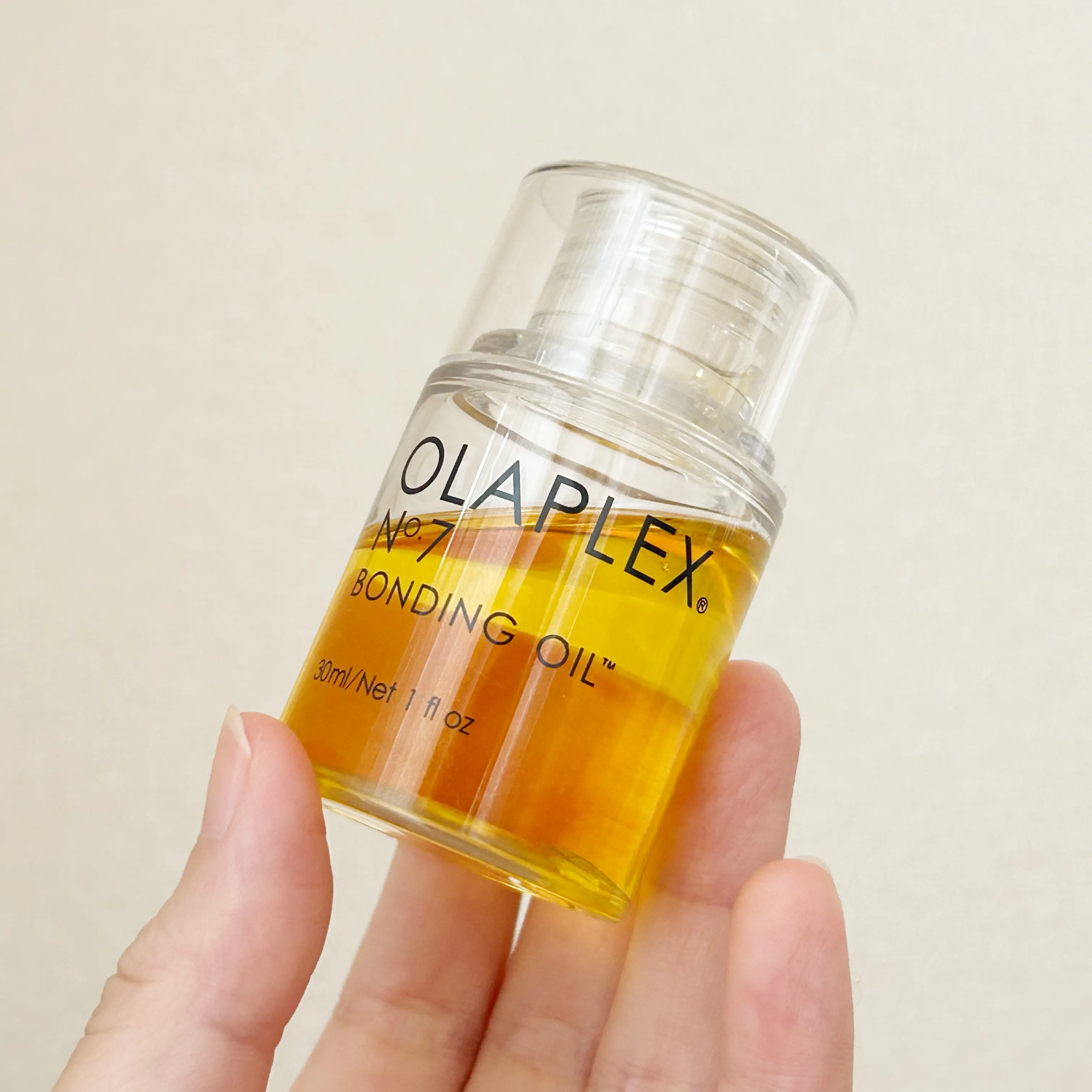 【梅雨に負けない】ボサボサ髪対策に！おすすめヘアケア